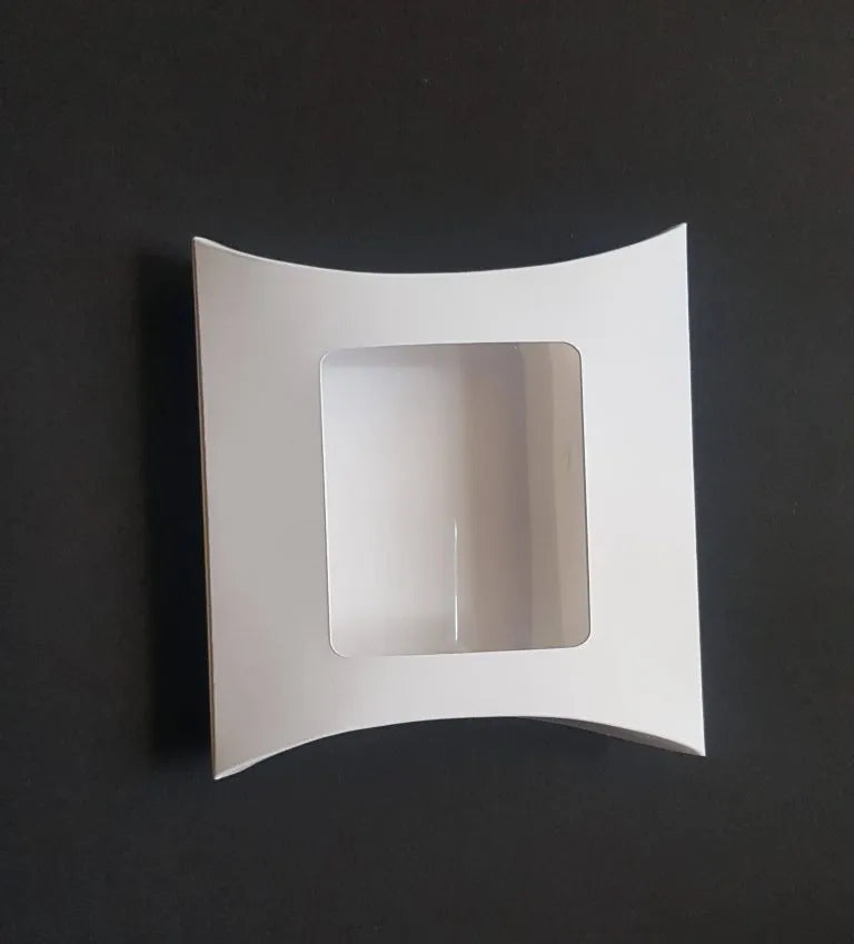 Cutie carton albă cu fereastră, 12x12 cm – Pernuță