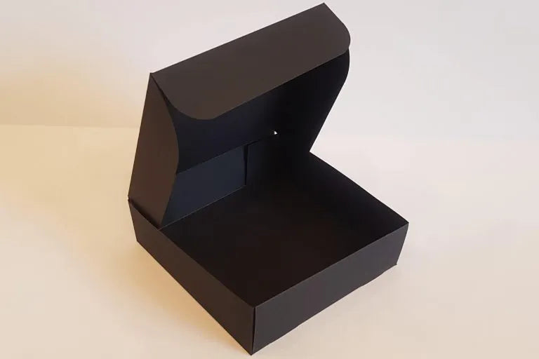 Cutie carton neagră autoformare, 5x6x2 cm