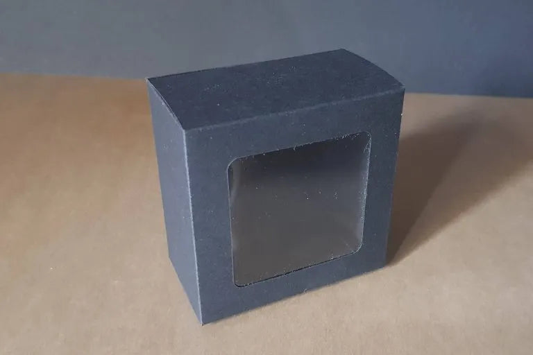 Cutie carton neagră cu fereastră, 8.1x8.1x4.5 cm – imagine 7