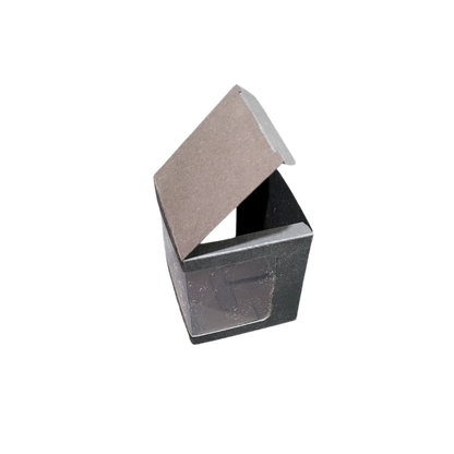 Cutie neagră cu fereastră pe 3 laturi – 7.5x7.5x8.4 cm