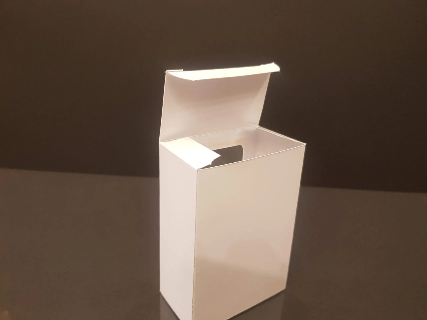 Cutie alba cu fereastra 6.5x5x3 cm (leut)